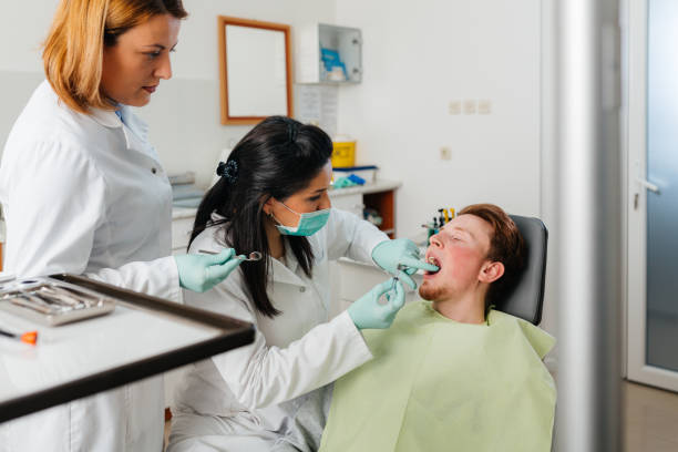 Best Emergency Dental Care for Broken or Chipped Teeth in Parker City, IN